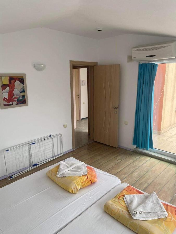 Safo Apartments And Rooms Sozopol Exterior photo