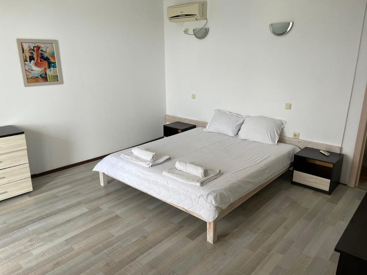 Safo Apartments And Rooms Sozopol Exterior photo