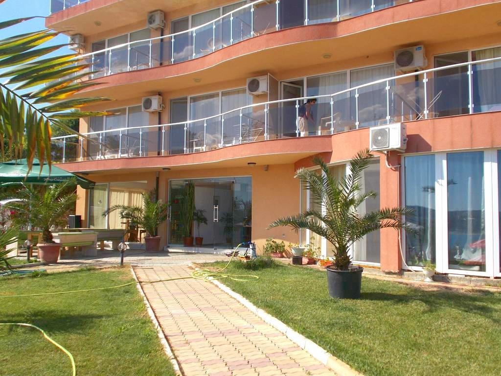 Safo Apartments And Rooms Sozopol Exterior photo